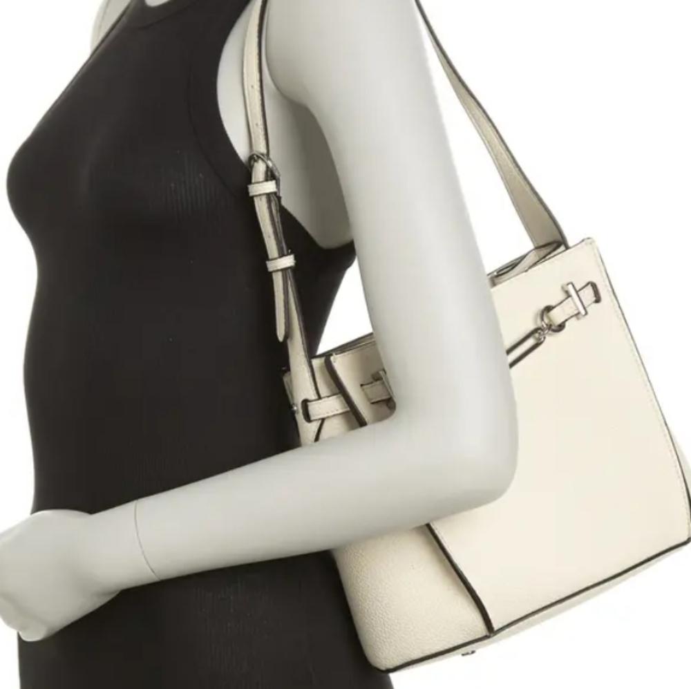 Calvin Klein Lennon Shoulder Bag - Picture 3 of 9